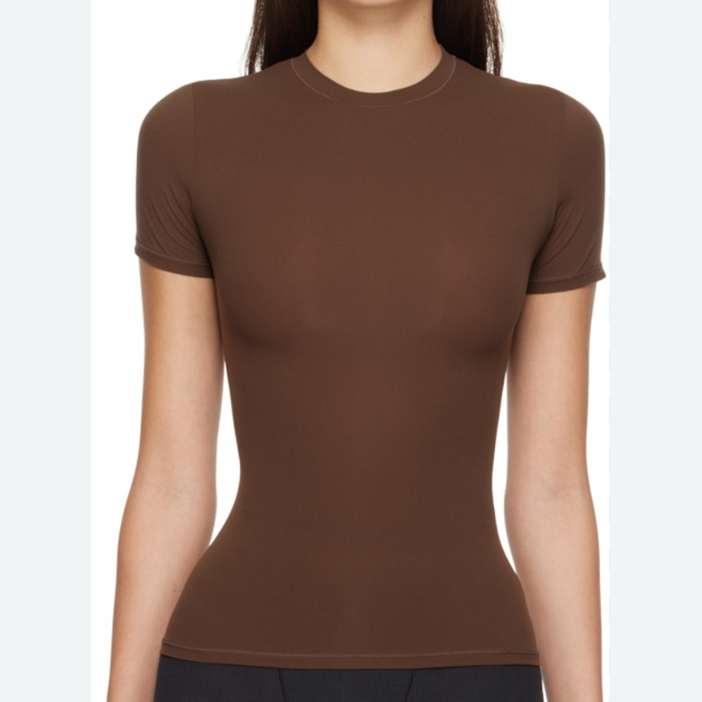 SKIMS FITS EVERYBODY T-SHIRT | COCOA